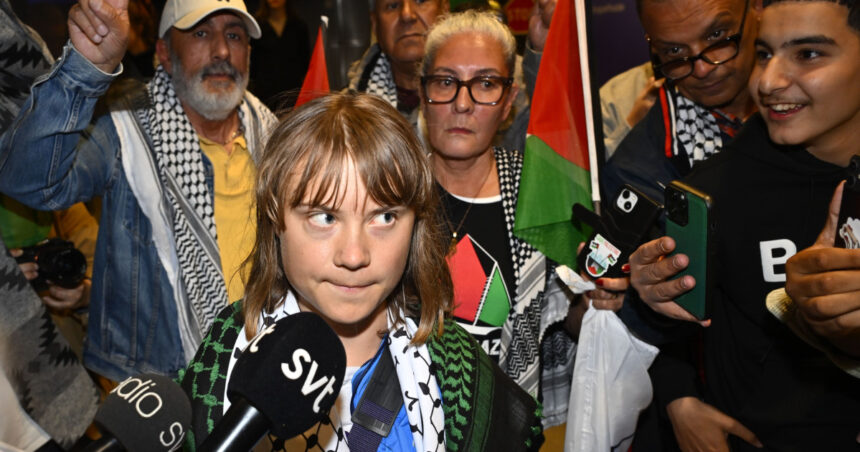 Greta Thunberg, supusă „chinului” melodiilor infantile de către israelieni, înainte de întoarcerea sa în Suedia 1 greta thunberg a fost torturata de israelieni cu cantece pentru copii inainte de a fi deportata in suedia 68496eacf1228