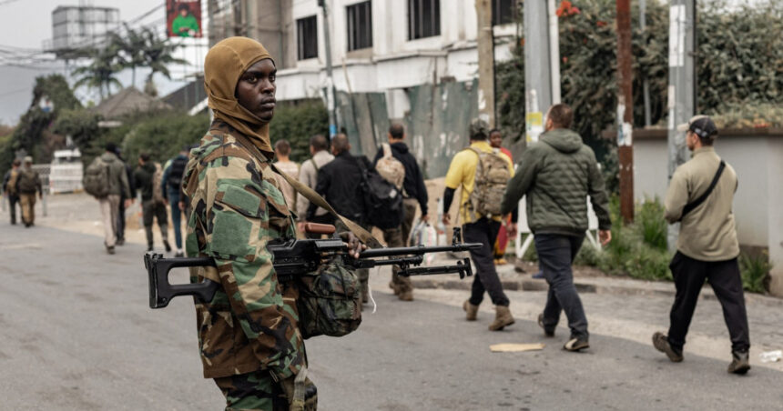 Guvernul Bolojan propune interzicerea angajării militarilor și polițiștilor ca mercenari după ieșirea la pensie 1 guvernul bolojan vrea sa le interzica militarilor si politistilor sa se mai angajeze ca mercenari chiar si dupa trecerea in rezerva 685d159b30b5a