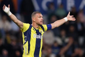 in razboi deschis cu mourinho edin dzeko se intoarce in serie a 68540e2eed005