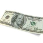 Dolarul american coboară la cele mai mici valori din ultimele trei ani în fața principalelor monede internaționale pe piețele asiatice. 3 indicele dolarului american s a depreciat in raport cu mai multe valute internationale majore pe bursele asiatice pana la cel mai scazut nivel din ultimii trei ani 685d0c97582b9