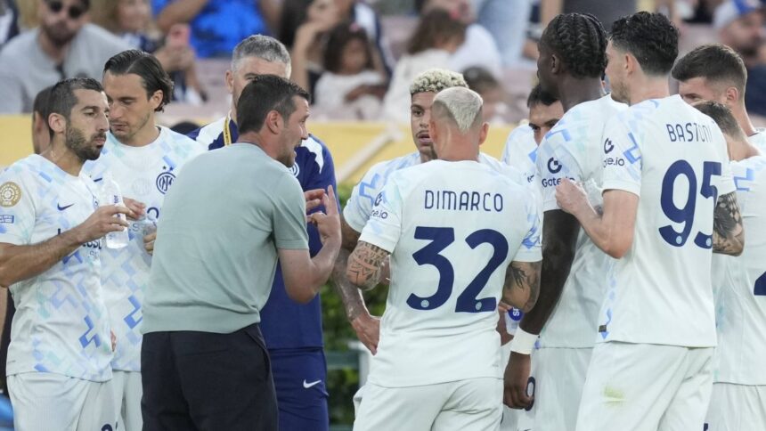 Cristi Chivu își exprimă temerile înainte de confruntarea Inter – Fluminense: „Sper ca organizatorii să acționeze cu responsabilitate!” 1 ingrijorarea lui cristi chivu inainte de inter fluminense sper ca organizatorii vor da dovada de responsabilitate 6862994584b31
