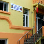 Inspectoratul Școlar răspunde oficial după incidentul în care o elevă de 15 ani din Mangalia a avut un leșin în toaleta Școlii Gimnaziale nr. 1 2 inspectoratul scolar primele declaratii oficiale dupa ce o eleva de 15 ani din mangalia a lesinat in baia scolii gimnaziale nr 1 68417a24e2e86