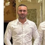 Interlopul Tiță, autor al unei crime șocante și amenințător pentru polițiștii din Arestul IPJ Constanța, a instigat teroare asupra medicului care i-a implantat cipuri în creier. 3 interlopul tita care a taiat un fost handbalist si care ameninta politistii in arestul ipj constanta l a terorizat pe medicul de implant pentru ca i a bagat cipuri in creier 685496f144f0f