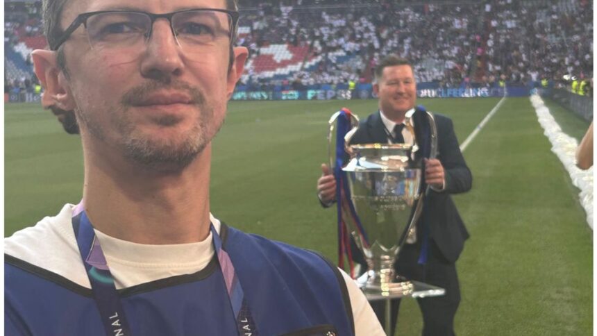 „O discuție revelatoare cu Andrei Plesnilă, fotoreporter la marea finală a Champions League: „Ne simțeam ca în autobuz. Niciun pas până la ultimul fluier!” 1 interviu sport ro a stat de vorba cu andrei plesnila fotoreporter acreditat la finala champions league stateam ca in autobuz nu ne puteam misca pana 683df9100c155