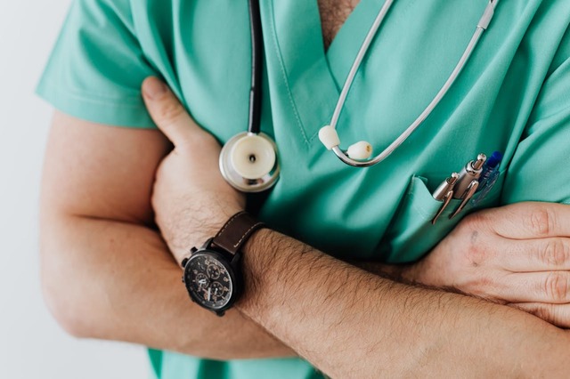 Descoperire șocantă: Medici britanici au recurs la un software AI neautorizat pentru a înregistra conversațiile din timpul consultațiilor medicale 1 investigatie medicii britanici au folosit un software ai neomologat pentru a transcrie discutiile din timpul consultatiilor pacientilor 685a9779b7499