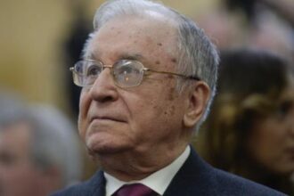 ion iliescu diagnosticat cu cancer pulmonar acesta a fost supus unei interventii 684fe8656e573