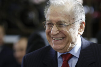 ion iliescu explica de ce l a felicitat pe nicusor dan dupa alegerile prezidentiale m as fi bucurat sa fi castigat un candidat psd 6853f3b32c3e0