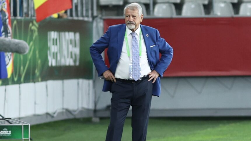 Ion Marin răspunde cu umor în timpul emisiunii, după "remontada" de la Euro: "Așteaptă să vezi!" 1 ion marin replica savuroasa in direct dupa remontada de la euro las ca vezi tu 684d07470b7a3