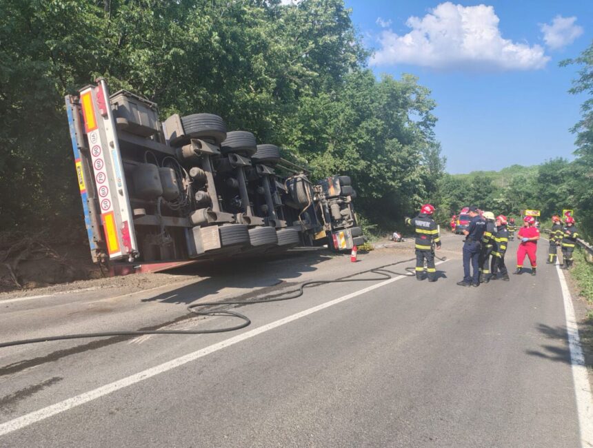 IPJ Tulcea oferă detalii despre accidentul grav de la Somova: Un autocamion a pătruns pe contrasens într-o curbă riscantă de pe DN 22. 1 ipj tulcea despre accidentul grav de la somova autocamionul a intrat pe contrasens intr o curba periculoasa de pe dn 22 684706698b785