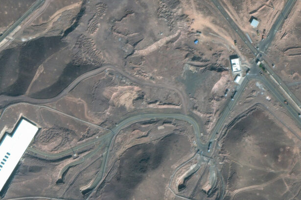 iranul si ar putea transfera in alta tara stocurile de uraniu imbogatit 6861299c75c97