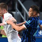 Reacțiile entuziaste ale italienilor după ce Chivu a dus Inter în faza eliminatorie a Mondialului Cluburilor! 3 italienii au reactionat imediat dupa ce chivu a calificat o pe inter in optimile mondialului cluburilor 685cc6984a540