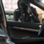 În stil de film: Hoție spectaculoasă în piața Tomis III! Pedepse mai blânde pentru individul care a sustras 70.000 de lei dintr-un Mercedes GLE 2 jaf ca n filme in piata tomis iii din constanta condamnare redusa pentru barbatul care a furat 70 000 de lei dintr un mercedes gle 683d15251edfc