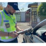 Haos rutier în Constanța! Autoritățile au aplicat sancțiuni de peste 60.000 de euro șoferilor imprudenți, iar zeci de permise au fost suspendate. 3 jale in trafic la constanta politistii au intrat tare in soferii din judet si au dat amenzi de peste 60 000 de euro zeci de permise retinute 6846c73f71d22