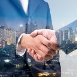 Kruk: 2 milioane de români sub povara datoriilor, dar 650.000 au recăpătat accesul la finanțare! 2 kruk avem 2 milioane de datornici am reintrodus 650 000 de romani in circuitul financiar 683ec10b79bea