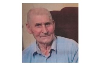 l ati vazut sunati la 112 daca vedeti acest barbat este cautat de politie 685fad4c1edad