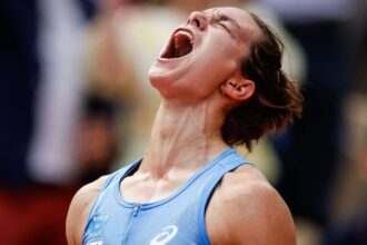 lacrimi la french open lois boisson favorita tribunelor spulberata in semifinale prima ei decizie 6841f4ed5fc1b