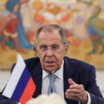 Lavrov afirmă: „Occidentul nu va reuși să subjuge Rusia utilizând Ucraina ca pe un pion” 2 lavrov spune ca occidentul nu va invinge rusia folosindu se de ucraina pe post de berbec 68614cd12f8ce