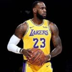 LeBron James își continuă aventura la Los Angeles Lakers, câștigând 5.000 de euro pe oră! 3 lebron james va juca inca un an la los angeles lakers pentru un salariu de 5 000 de euro pe ora 686228710be67