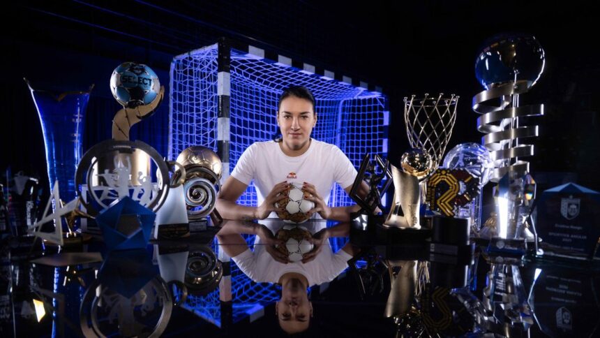 Spectacolul de duminică: Gala Neagu începe la 16:00 pe Pro TV și VOYO! Emoții și surprize la retragerea Cristinei! 1 live blog gala neagu e duminica de la 1600 live pe pro tv si voyo show si surprize la retragerea cristinei 6842d591e8f31