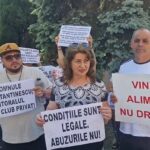 Comercianții de pe litoral își exprimă nemulțumirea în fața Prefecturii Constanța: controalele Protecției Consumatorilor asupra magazinelor alimentare stârnesc controverse! 2 live protest al comerciantilor de pe litoral in fata prefecturii constanta este vizata activitatea de control a protectiei consumatorilor legata de micile magazine alimentare 6842970931029