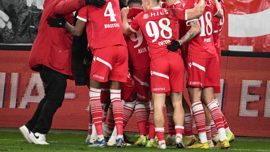 Dinamo primește o lovitură! Un jucător de bază își pregătește plecarea din "Ștefan cel Mare" 1 lovitura incasata de dinamo unul dintre titulari isi face bagajele si pleaca din stefan cel mare 684c3a4509982