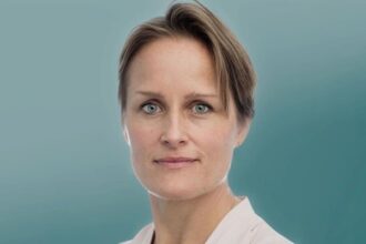 marea britanie a numit pentru prima data o femeie la conducerea mi6 684fba4ae93cc