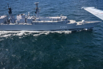 marinarul disparut de pe fregata regele ferdinand este in continuare cautat in mediterana la actiune participa si turcia si grecia 683d8a3d39ed3