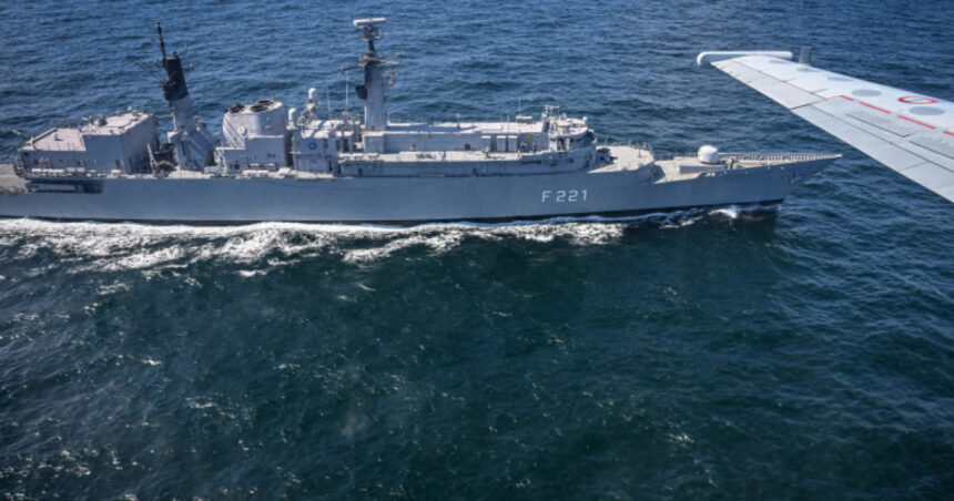 Căutări intense în Mediterană pentru marinarul dispărut de pe fregata „Regele Ferdinand”, cu sprijin din partea Turciei și Greciei. 1 marinarul disparut de pe fregata regele ferdinand este in continuare cautat in mediterana la actiune participa si turcia si grecia 683d8a3d39ed3