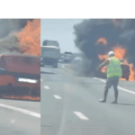 Incendiu devastator la intrarea pe Autostrada A2 dinspre Ovidiu – intervenția pompierilor în plină acțiune! 3 masina in flacari la intrarea pe autostrada a2 dinspre ovidiu pompierii actioneaza pentru stingerea incendiului 6859665a667bc