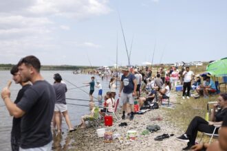 micii pescari din topraisar vedetele zilei peste 170 de copii au participat la concursul intitulat invatam sa pescuim editia a iv a 684ee86ab3fc3