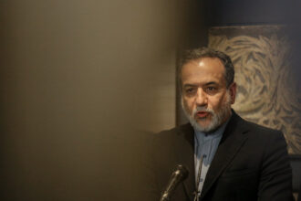 ministrii europeni vor purta vineri la geneva discutii cu iranul pe tema nucleara potrivit unei surse reuters 6853a9ba1cf55
