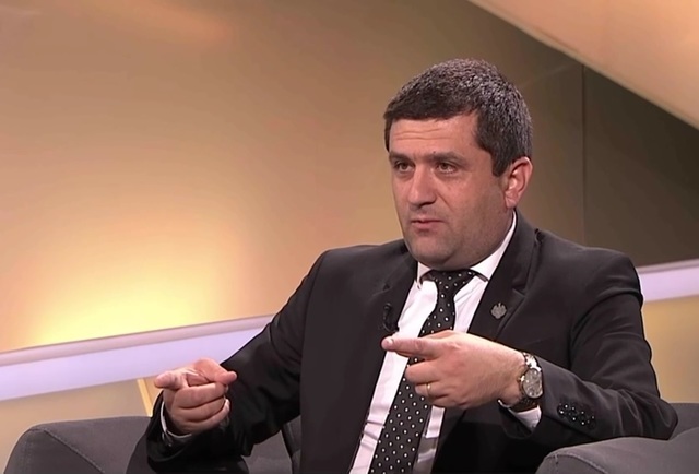 Ministrul Economiei dezvăluie: Salarii exorbitante în companiile de stat, cu exemple șocante la Salrom și nu numai! 1 ministrul economiei despre companiile de stat am vazut director care are salariu 37 700 de lei la salrom un membru din ca peste 10 000 de lei miroase de la o posta mecanismul ordonantei 1 685fd2ad496af