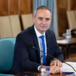 Mesajul ferm al Ministrului Finanțelor: Ne-am întins prea mult, neglijând regulile. Am trăit pe credit. A sosit timpul să ne confruntăm cu realitatea! 3 ministrul finantelor mesaj transant am intins plapuma mai mult decat ne permiteam ignorand regulile jocului am trait pe datorie e momentul adevarului sa ne privim in oglinda 6862957114a9a