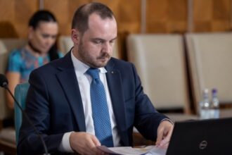 ministrul sanatatii medicii care pleaca de la spitalele de stat inainte de program pentru a lucra la privat vor fi concediati 685febc5d33b3