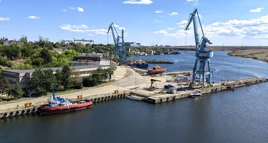 MSC Group își propune să preia conducerea Șantierului Naval Mangalia, în timp ce sute de angajați se luptă cu întârzieri la salarii, în contextul reluării activităților de reparații. 1 msc group vrea sa preia administrarea santierului naval mangalia activitatea de reparatii a fost reluata dar sute de angajati se confrunta cu restante salariale 684148ecd990c