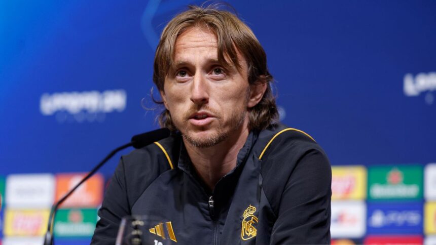 „Vara începe cu stil: Modric își pune semnătura! O mutare esențială“ 1 mutarea inceputului verii modric a semnat un transfer crucial 685bf093d7d79