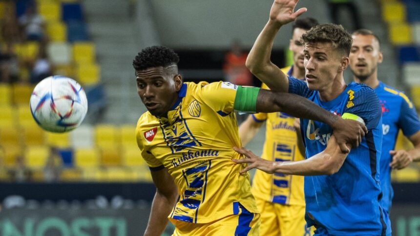 „Știre de ultimă oră: O lovitură în fotbalul european - echipa care a înfruntat FCSB-ul, eliminată din Conference League!” 1 news alert cutremur in fotbalul european fosta adversara a fcsb ului exclusa din conference league 6862647d95c46