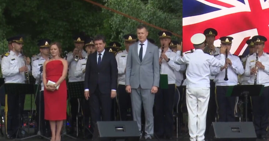 Nicuşor Dan: Recunosc cu profundă apreciere sprijinul esenţial al Marii Britanii pentru siguranţa României 1 nicusor dan apreciez in mod deosebit contributia importanta a marii britanii la securitatea romaniei 6854528801ee0