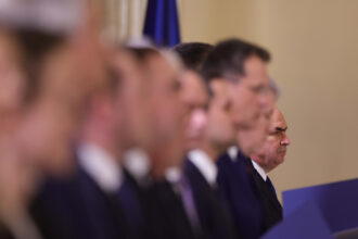 nicusor dan despre guvernul cu cinci vicepremieri cand o sa facem socoteala o sa fie mai putini oameni in aparat 685e6d527b4a3