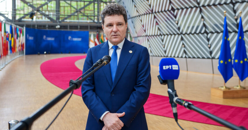 Nicușor Dan dezvăluie despre măsurile de austeritate: „Timpul ne apasă, vor fi implementate soluții mai drastice”. Ce opinie are despre venitul său? 1 nicusor dan despre masurile de austeritate suntem presati de timp se vor lua niste masuri cumva grosiere ce spune de salariul sau 685e2ec2b8b44