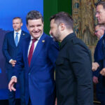 Nicuşor Dan, întâlnire de vârf cu Zelenski și Rutte la Summitul B9: „O pace stabilă se construiește prin putere și determinare” 3 nicusor dan dupa ce s a intalnit cu zelenski si rutte la summitul b9 o pace durabila poate fi obtinuta doar dand dovada de forta 683e0c3c4aaee
