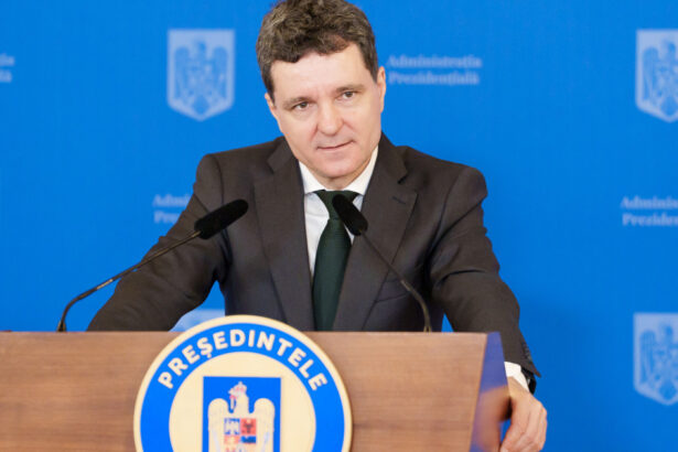 nicusor dan e nevoie de combaterea taierilor ilegale si de o reforma a romsilva protejarea mediului este o urgenta reala 68415472894b0