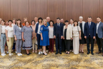 nicusor dan s a intalnit cu membrii comunitatii romanesti din zona odesa ne am asumat ca vom deschide repede consulatul de acolo 6849fb6080d0c