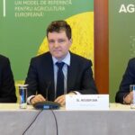 Nicușor Dan solicită acțiuni imediate pentru agricultură: E esențial să implementăm irigații și să adoptăm o nouă legislație privind terenurile și arendele. 3 nicusor dan vrea masuri urgente in agricultura este nevoie de irigatii si de o noua lege pentru terenuri si arende video 68419c7364946