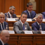 Parlamentul dă undă verde noului Guvern: Cabinetul Bolojan câștigă 301 voturi favorabile, în timp ce AUR se retrage înainte de decizie. 2 noul guvern investit de parlament cabinetul bolojan a obtinut 301 voturi pentru si 9 impotriva aur a parasit sala inaintea votului 685980100acba
