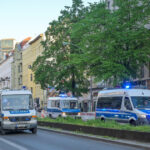 „Femeie înarmat cu un cuțit, atac brutal în München: intervenția poliției se finalizează cu o împușcare” 3 o femeie care a atacat doi oameni cu un cutit in munchen a fost impuscata de politisti 684541f457aec