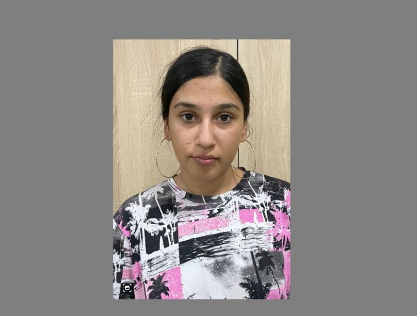 O adolescentă de 17 ani din Constanța a dispărut! Contactați autoritățile la 112 dacă o recunoașteți! 1 o tanara de 17 ani din constanta data disparuta sunati la 112 daca o vedeti 683d821bb9ce7