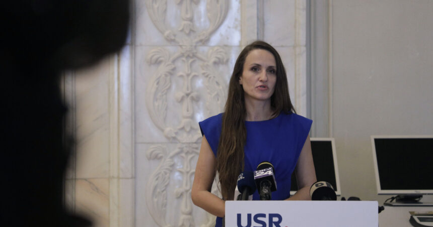 Oana Țoiu își începe mandatul la Ministerul Afacerilor Externe. Dialog cu Emil Hurezeanu despre direcțiile strategice ale diplomației românești. 1 oana toiu si a preluat mandatul la ministerul de externe discutii cu emil hurezeanu despre prioritatile diplomatiei romane 685b0c0b4b156
