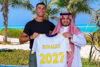 oficial cristiano ronaldo a semnat va juca pana la 42 de ani si va avea un salariu fabulos 685d536966577