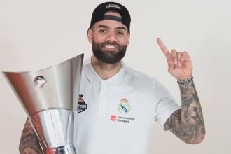 oficial jucatorul cu peste 460 meciuri la real madrid semneaza in romania a cucerit 13 trofee 68626b85c7cbe